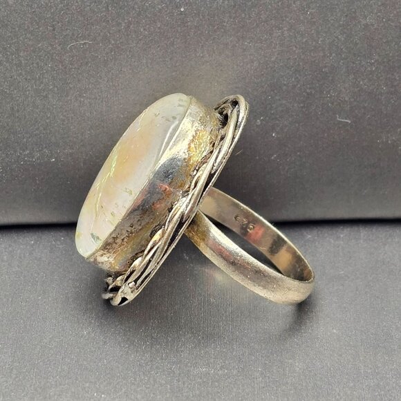 Triplet Opal Statement Ring VTG White Iridescent Cabochon Silver-Plt Size 8 - Picture 3 of 13